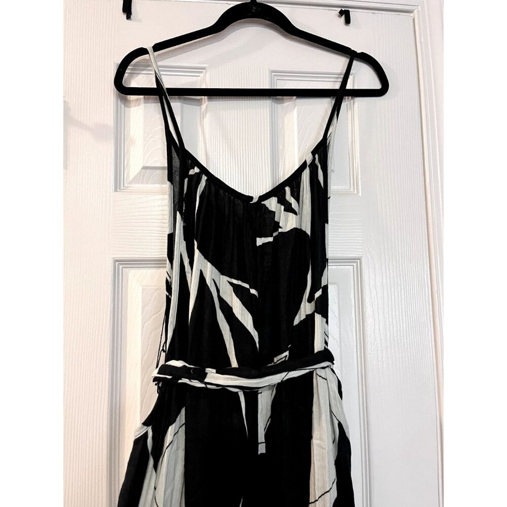 Sold‎ - Picture 8 of 9